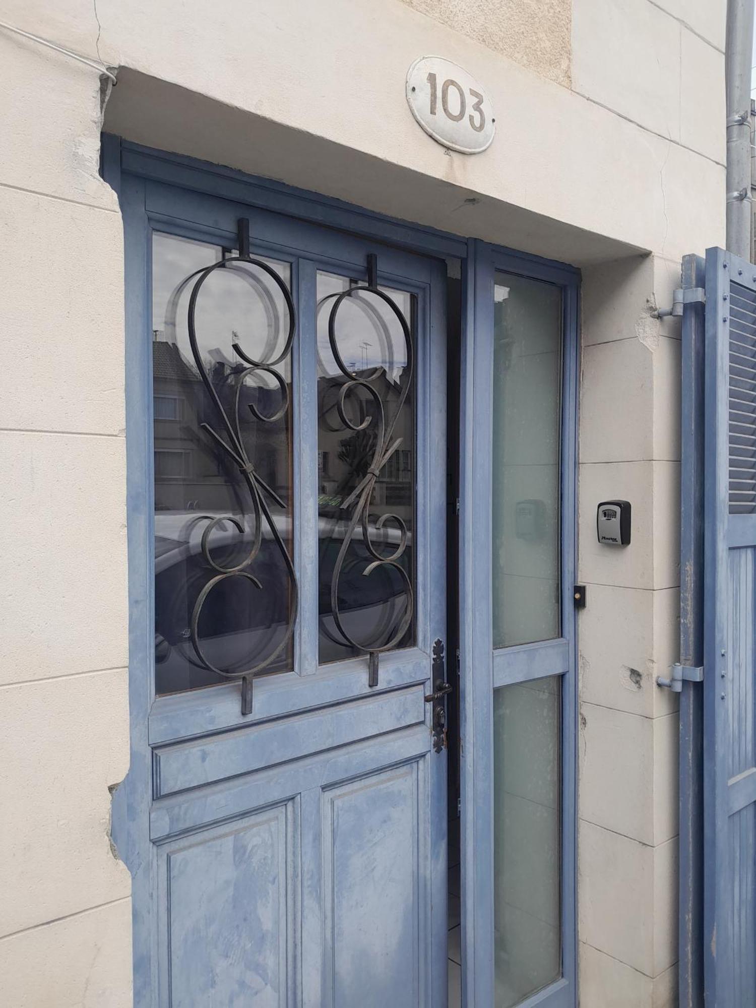 Charmant Studio L'Arnon A อิสซูเดิง ภายนอก รูปภาพ